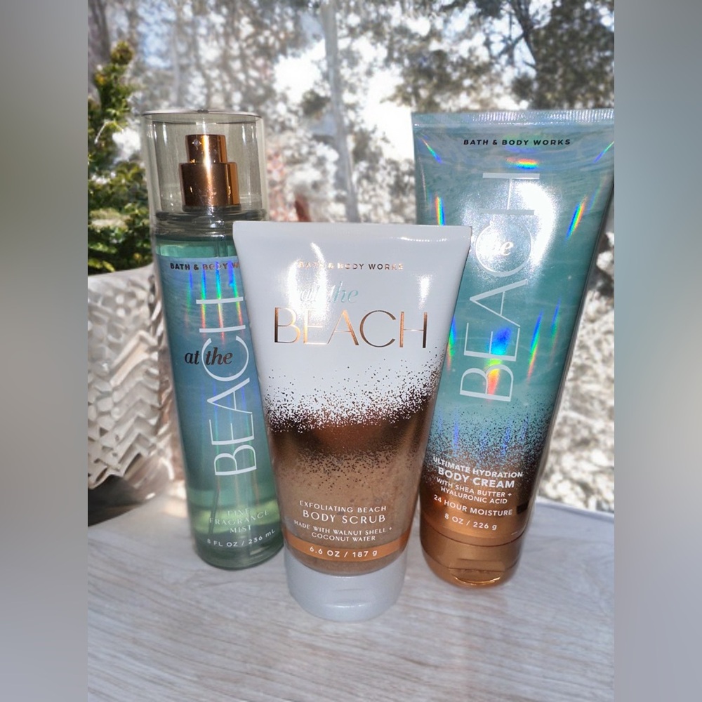 Bath & Body Works At The Beach Exfoliating Body Scrub and Cream Set
